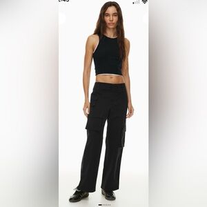Aritzia picture Perfect Cargo Pant - Colour - Black - Size 0